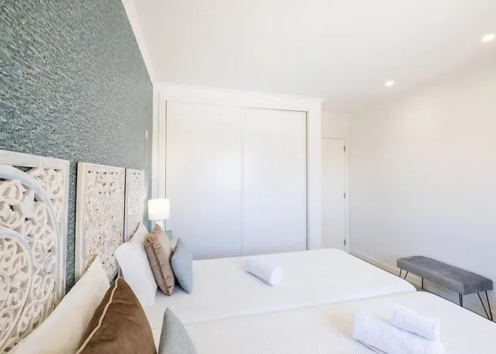 Benjamin * Guia (Faro)